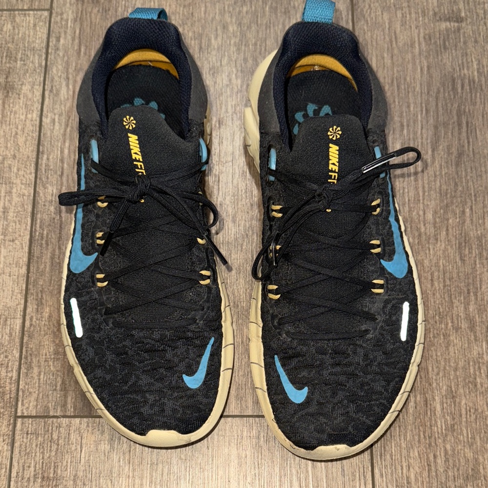 Nike Free 5.0  Athletic Shoes